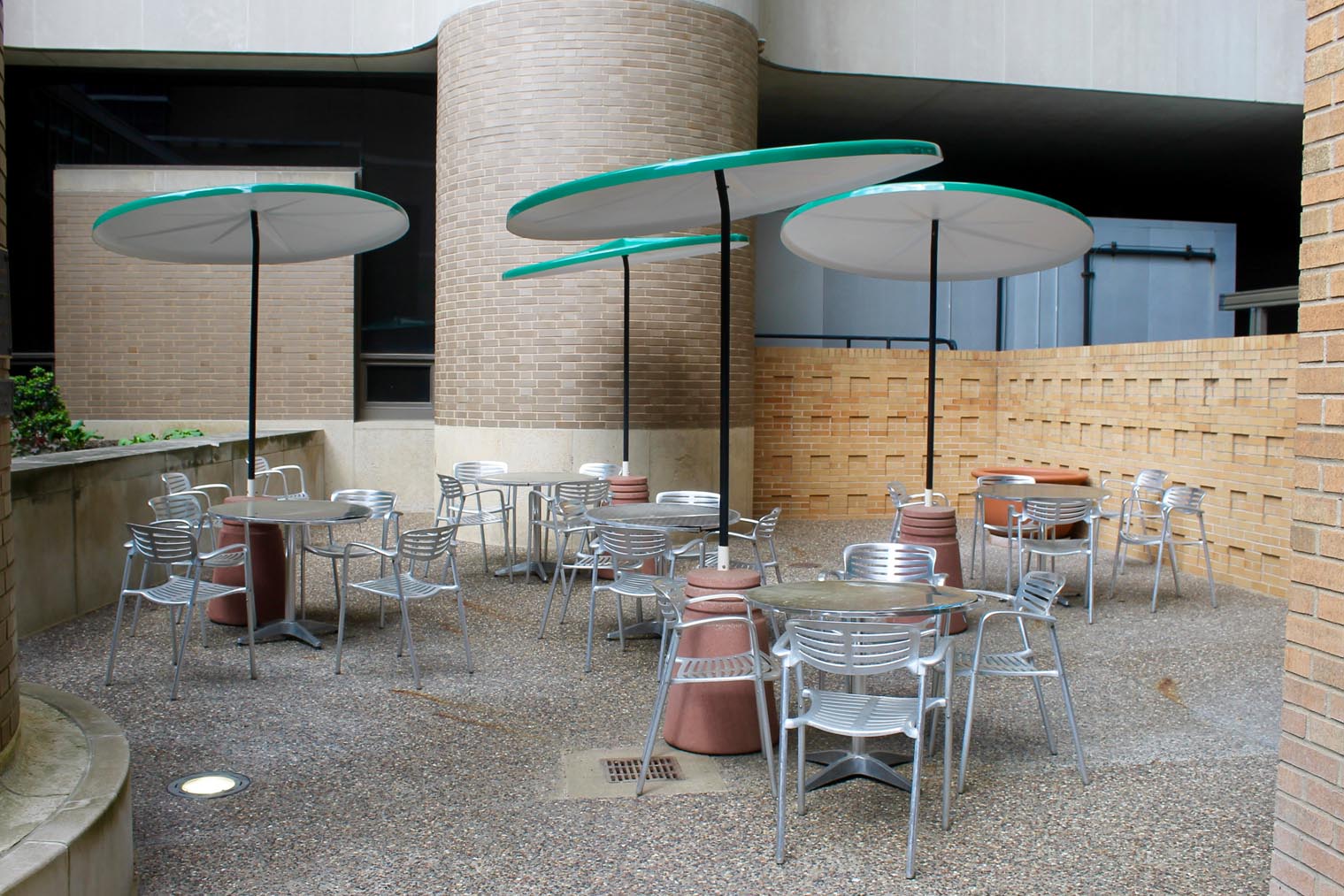 Shell Café Seating, McDonnell Sciences - Shared Space Reservations